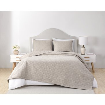 VCNY Ring 3-Piece 100 Percent Cotton Quilt Set